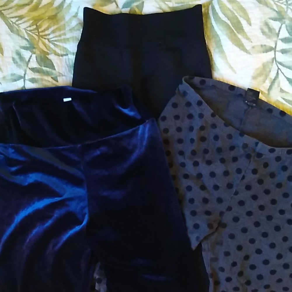 💫3 for $13 leggings! Velvet, polka, fleece lined